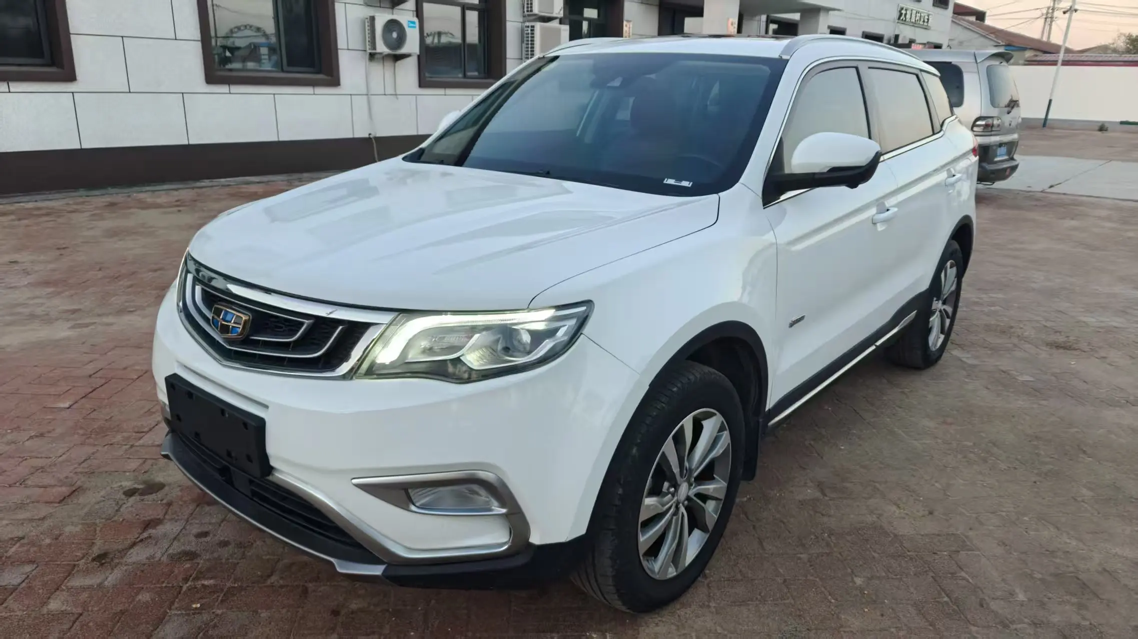 Geely Atlas (Boyue)  из Китая