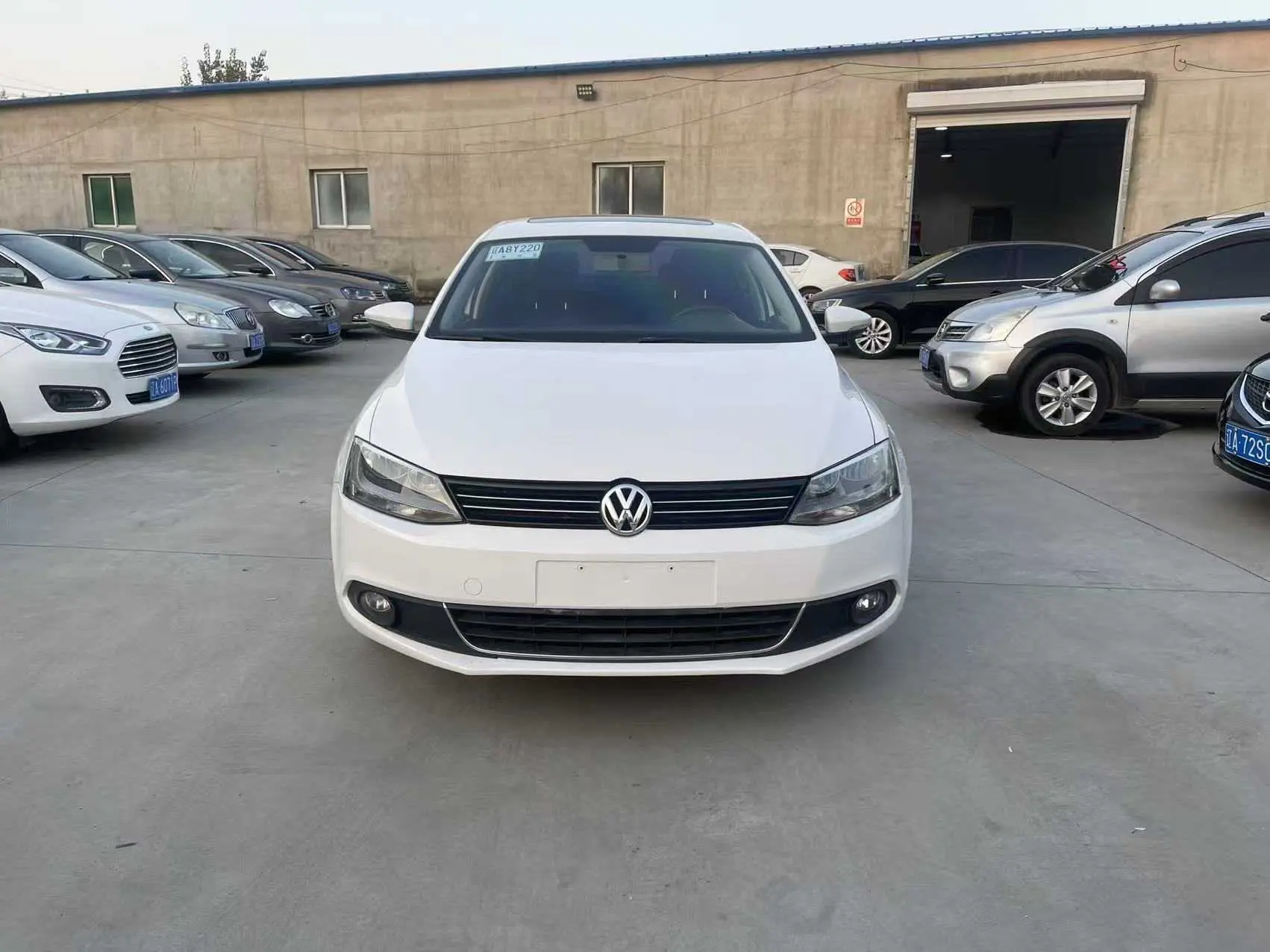 Volkswagen Sagitar  из Китая