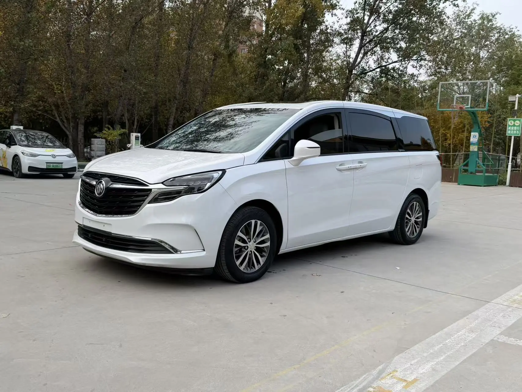 Buick GL8  из Китая