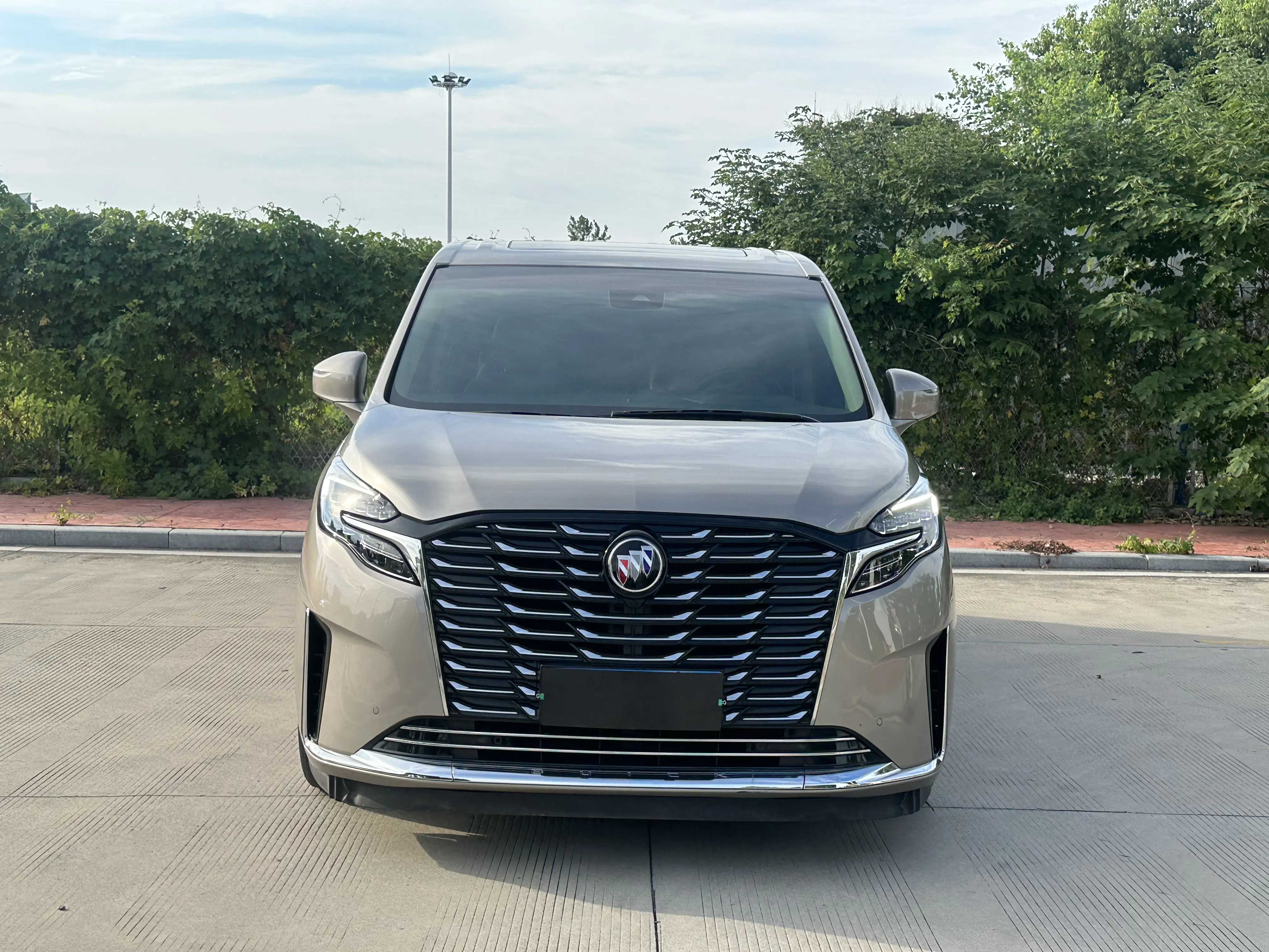 Buick GL8  из Китая