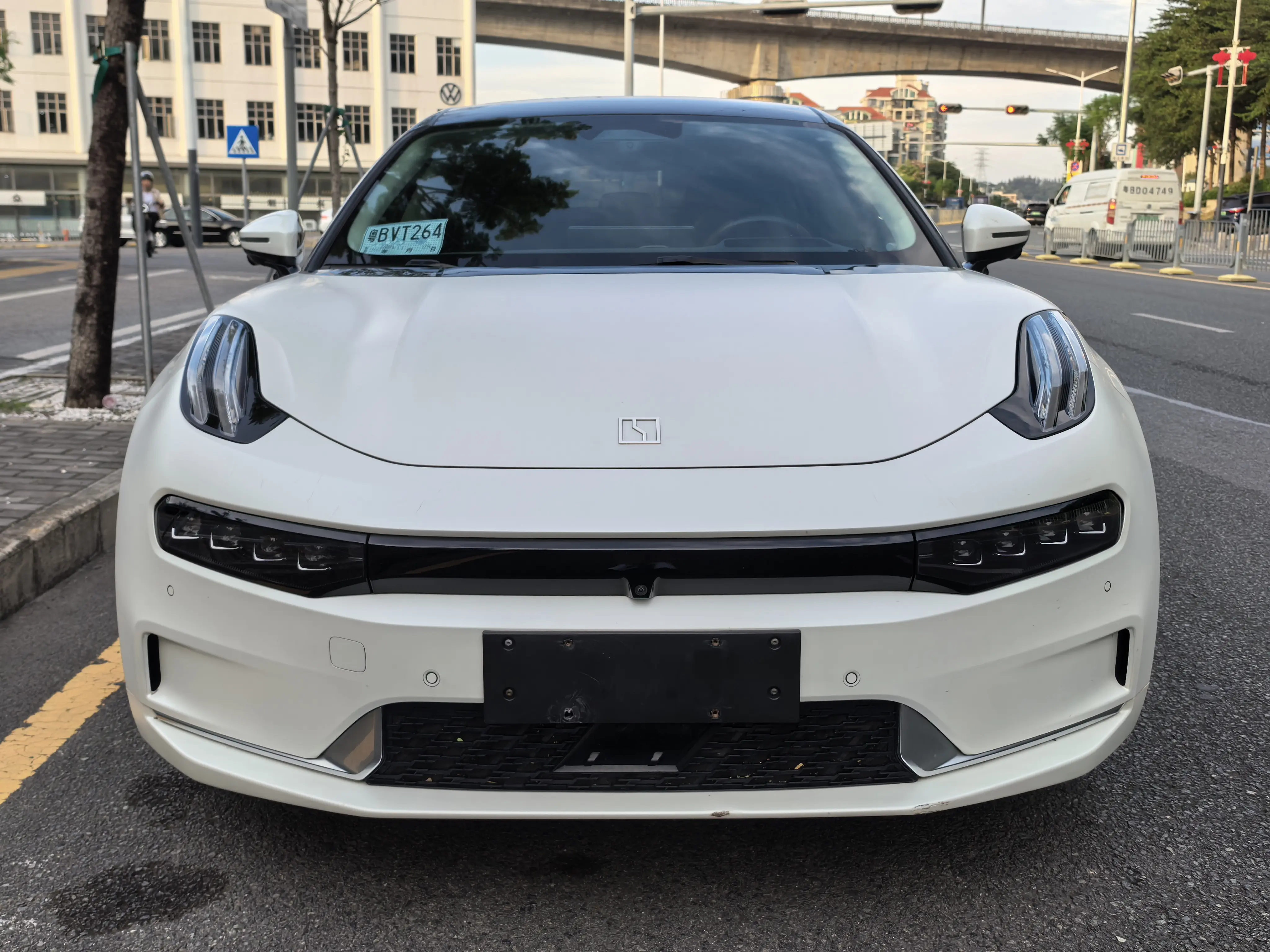 ZEEKR 001  из Китая