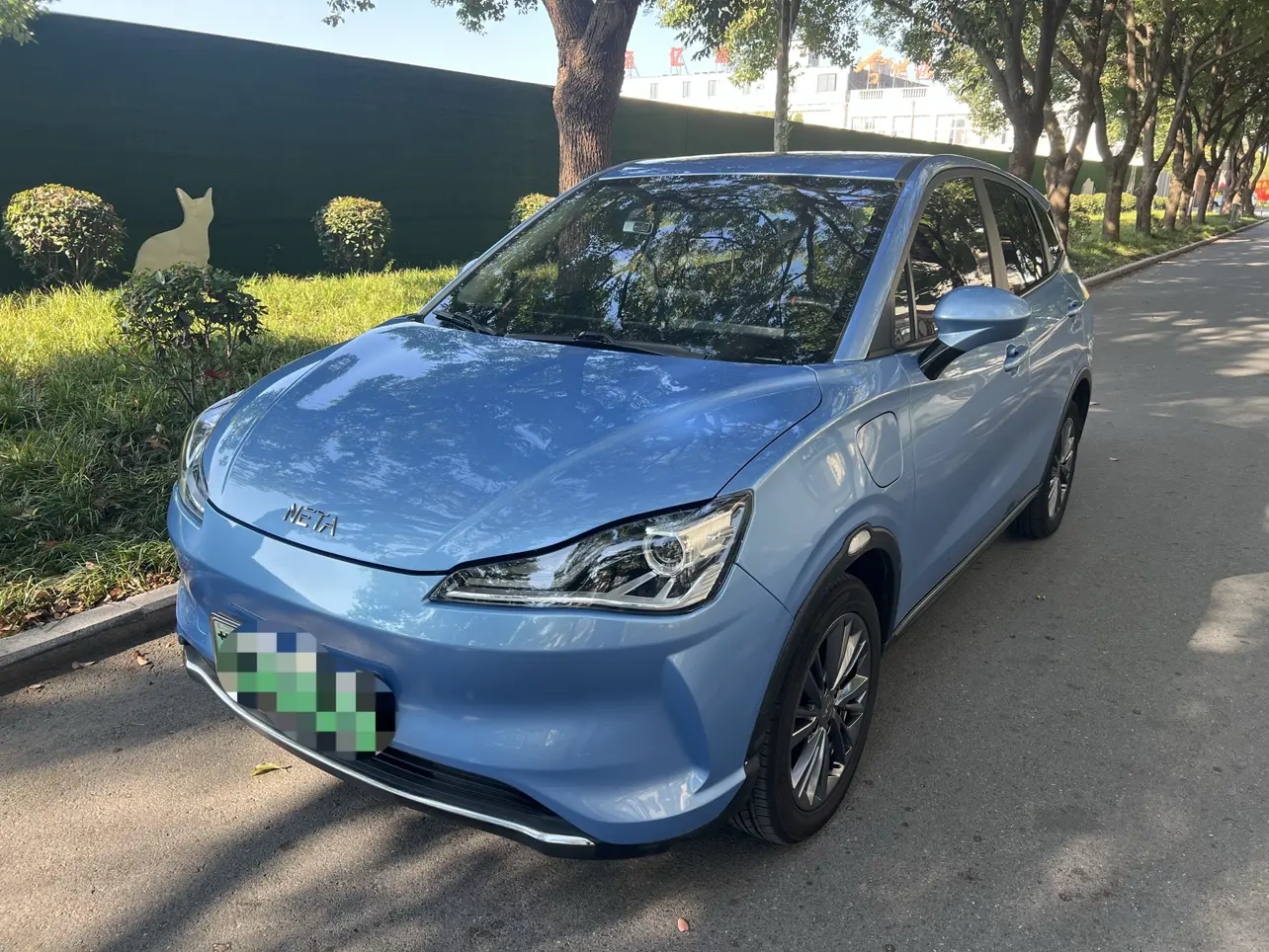 NETA Nezha V  из Китая