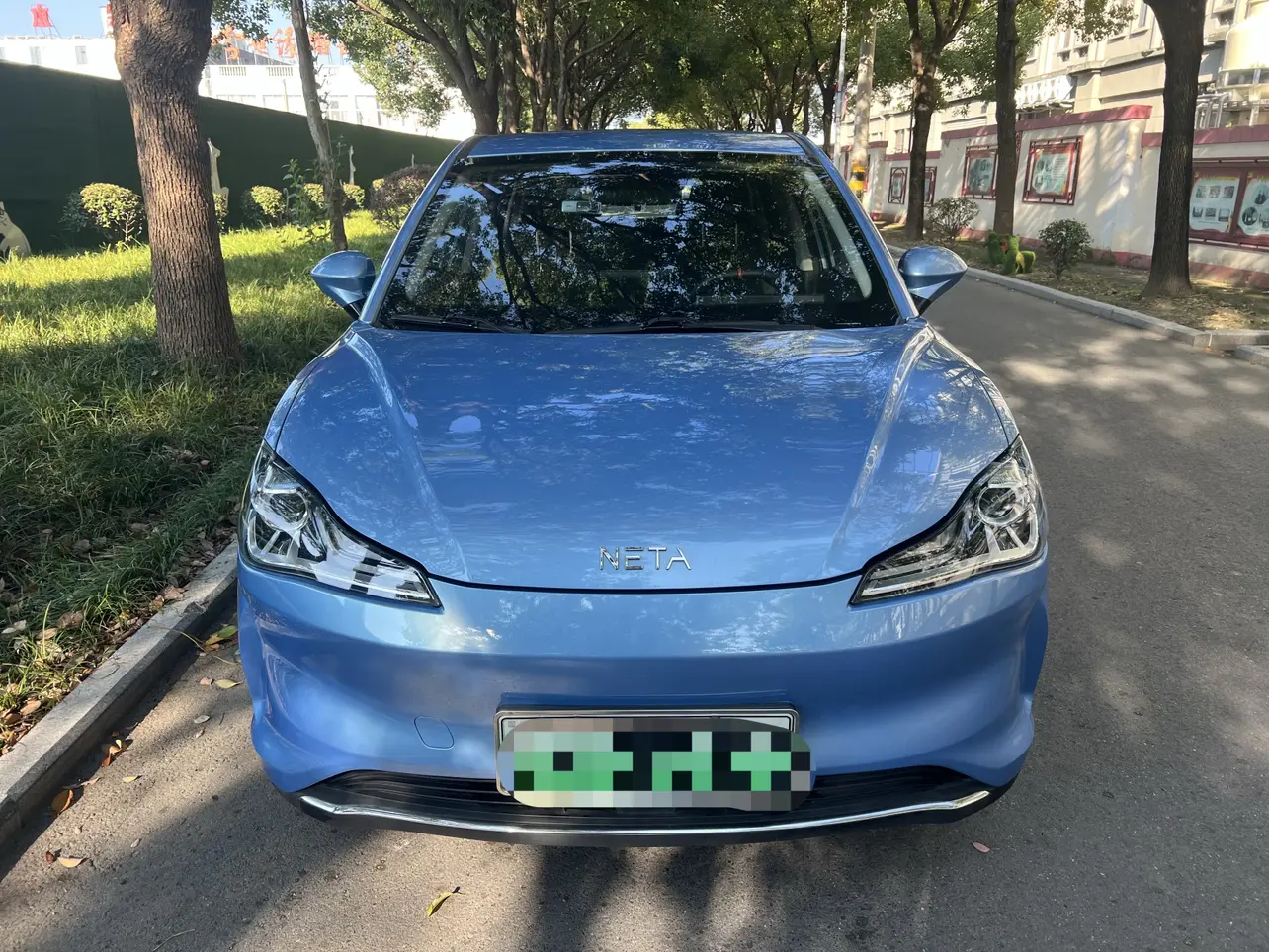 NETA Nezha V  из Китая