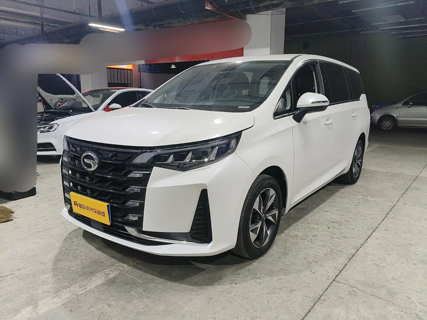 GAC Trumpchi M6  из Китая