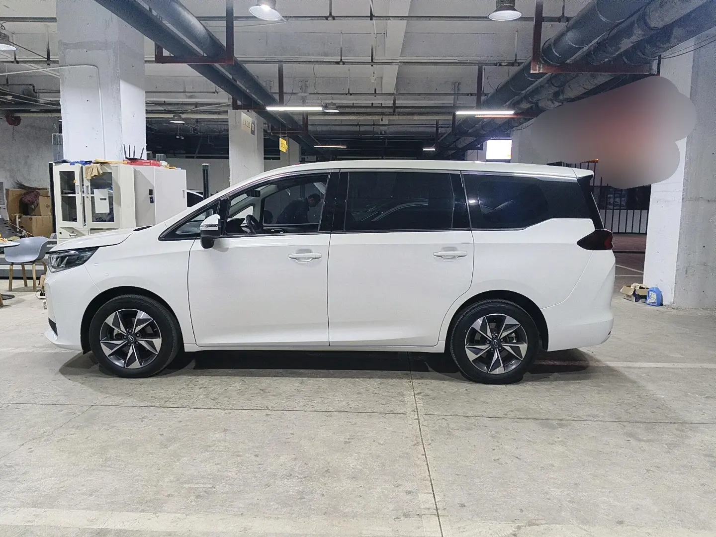 GAC Trumpchi M6  из Китая