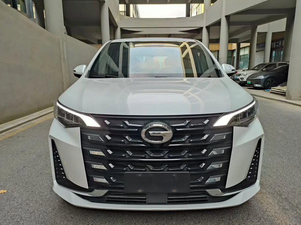 GAC Trumpchi M6  из Китая