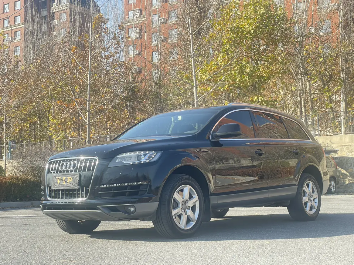 Audi Q7  из Китая