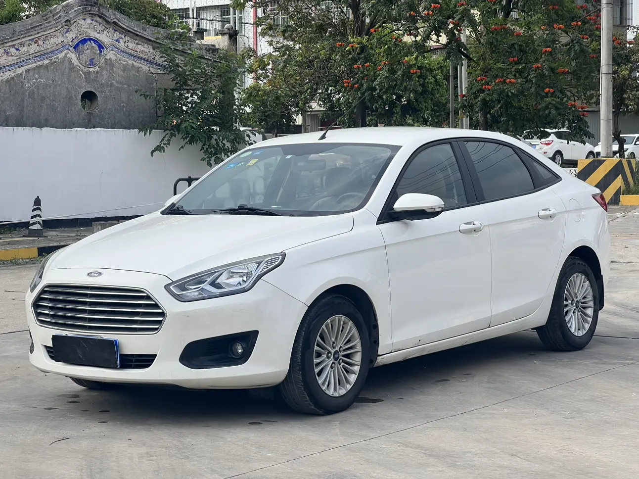 Ford Forrest  из Китая