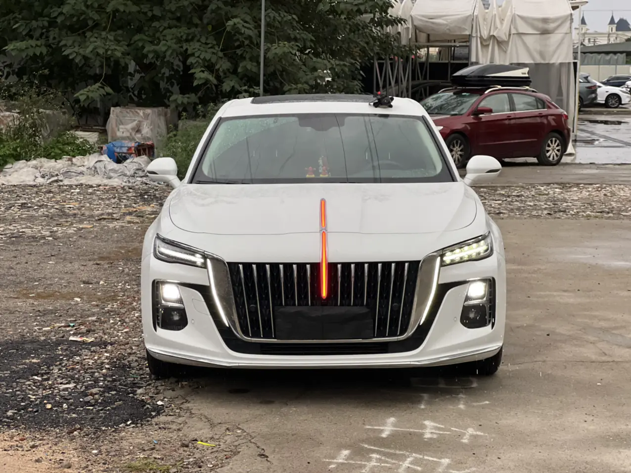 Hongqi H5  из Китая