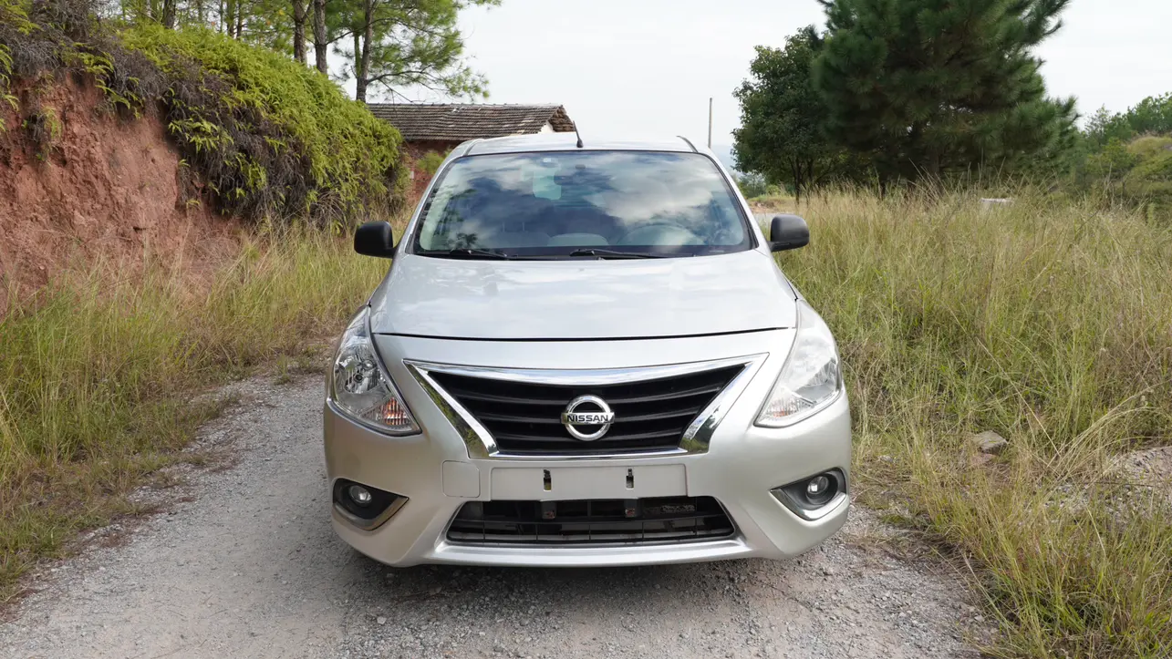 Nissan Sunlight  из Китая