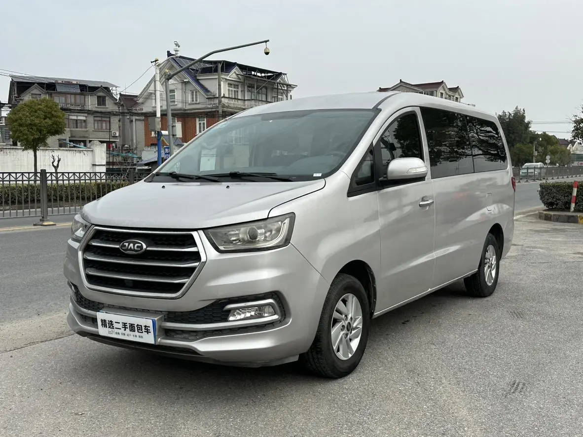 JAC Ruifeng M4  из Китая