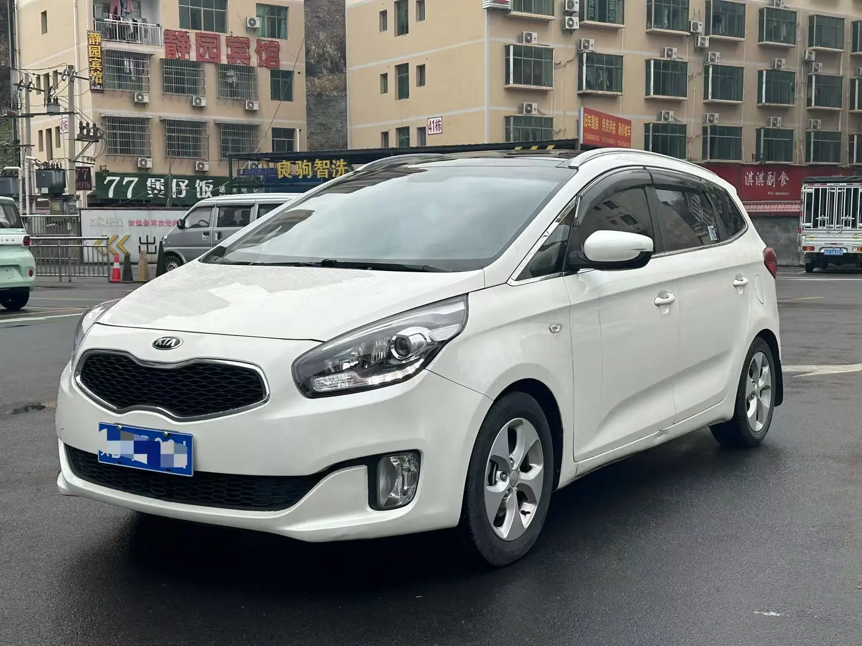 Kia Jiale  из Китая