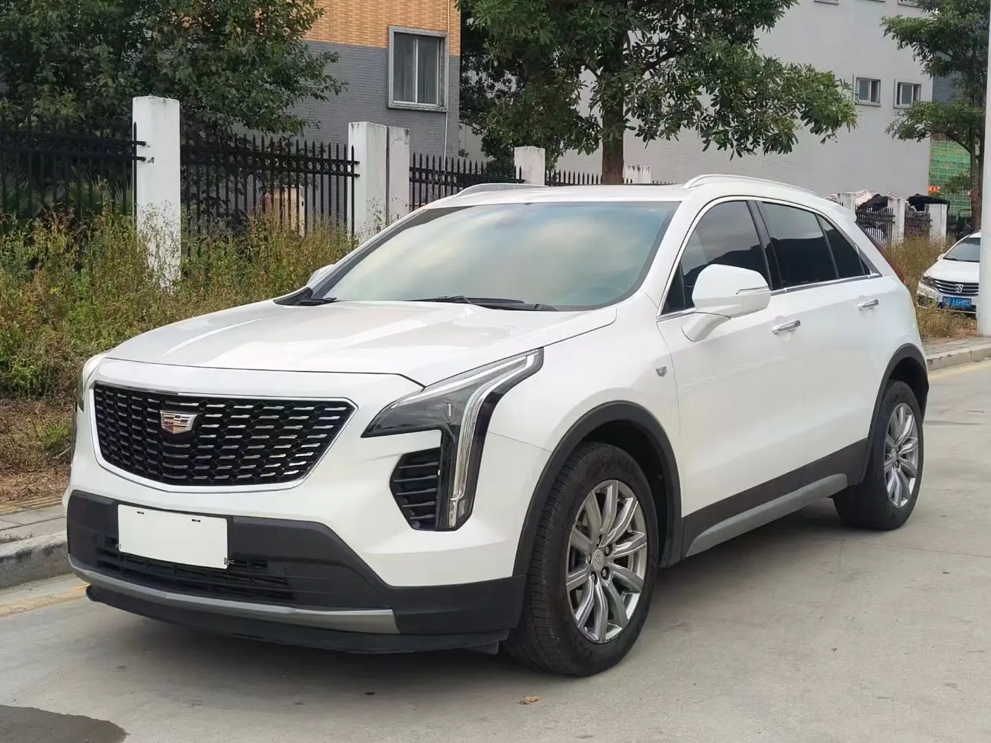 Cadillac XT4  из Китая
