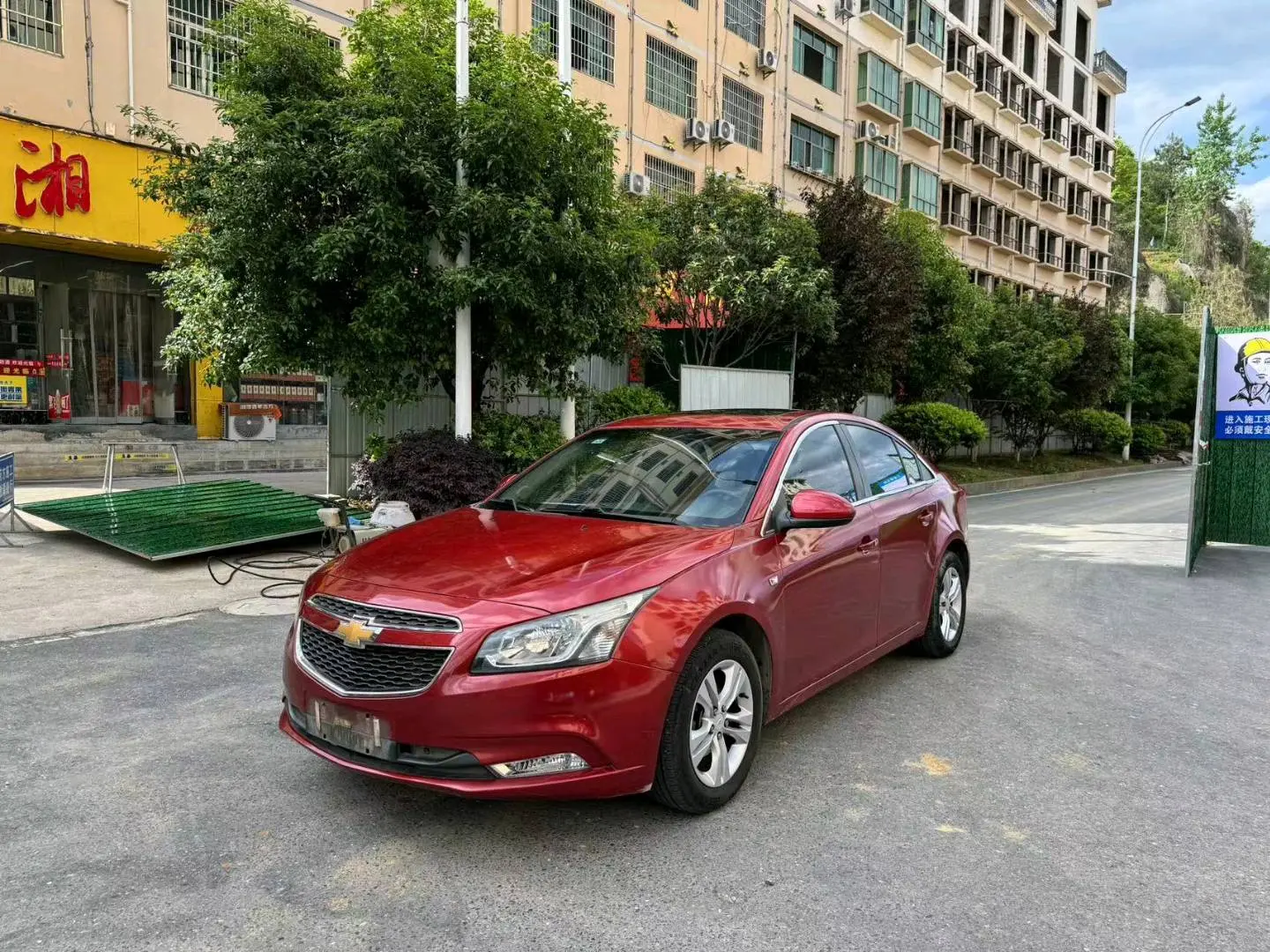 Chevrolet Monza (Cruze)  из Китая