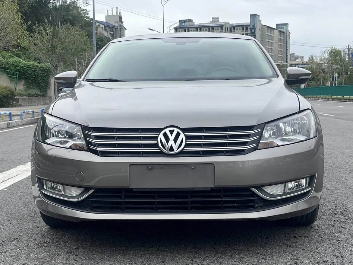 Volkswagen Passat  из Китая