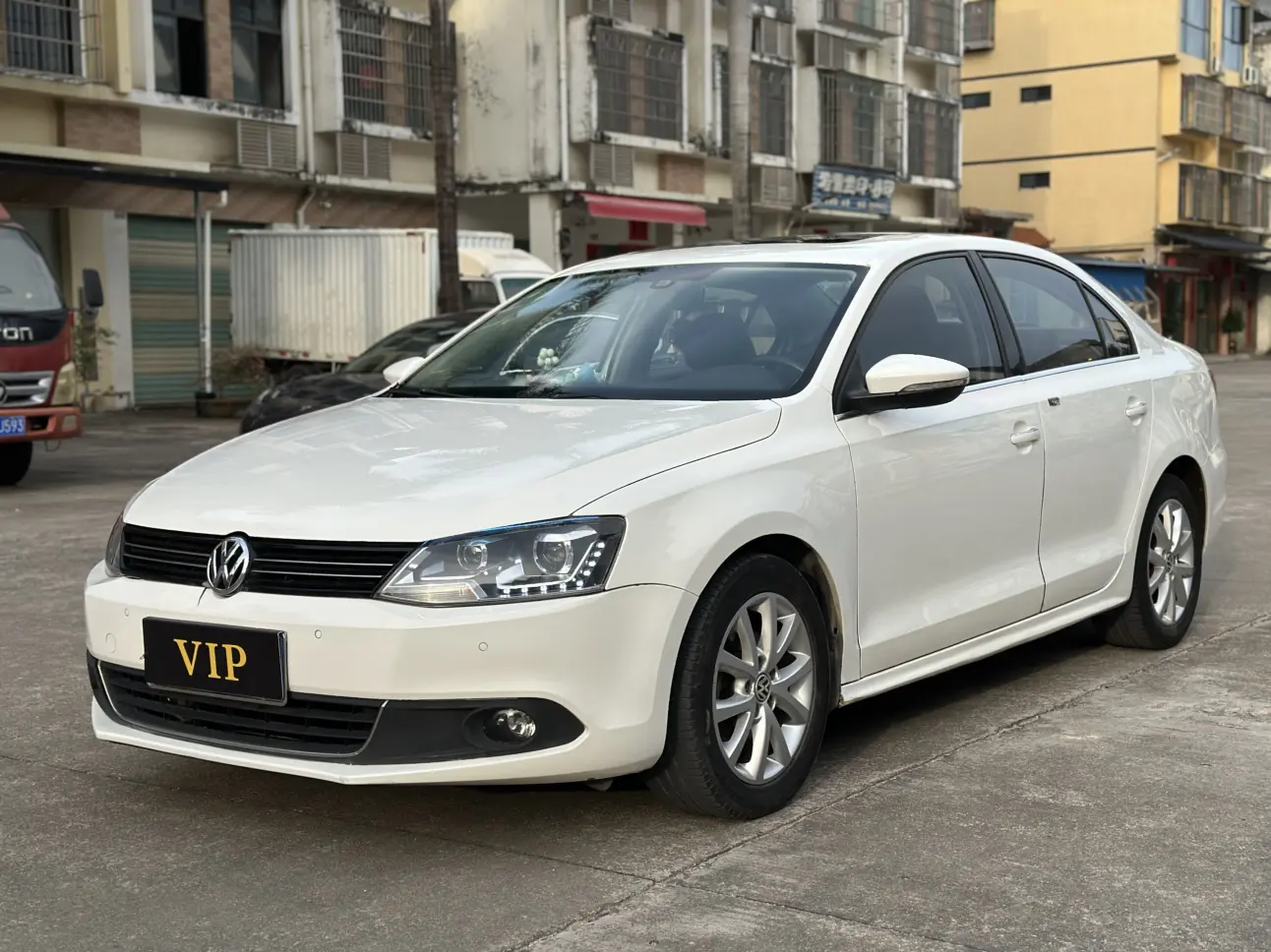 Volkswagen Sagitar  из Китая