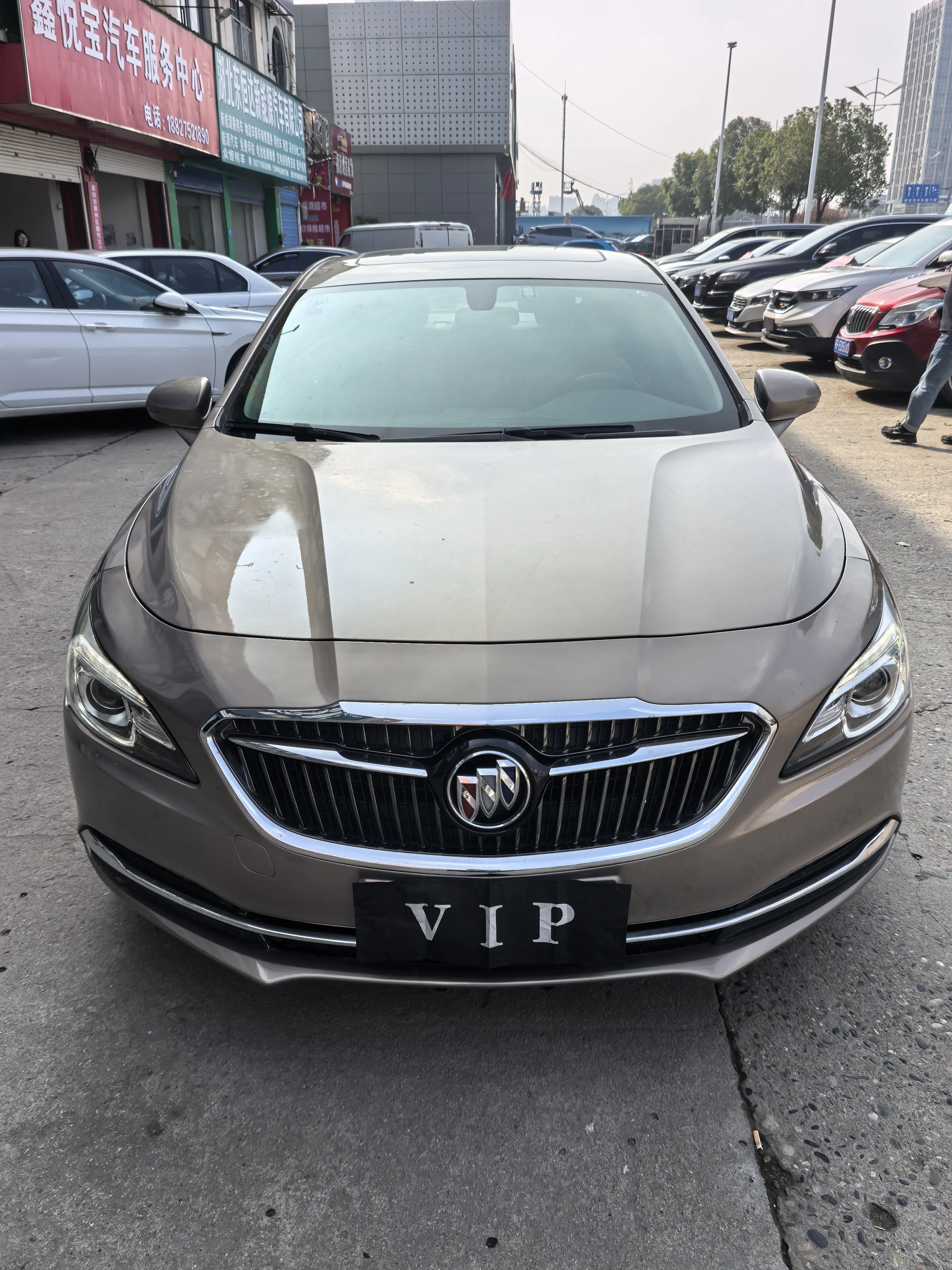 Buick LaCrosse  из Китая