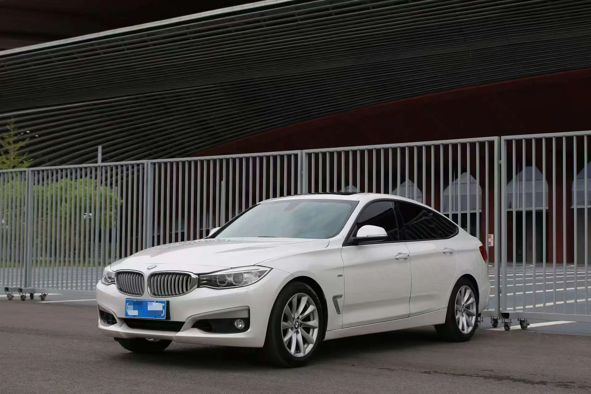BMW 3 Series GT  из Китая