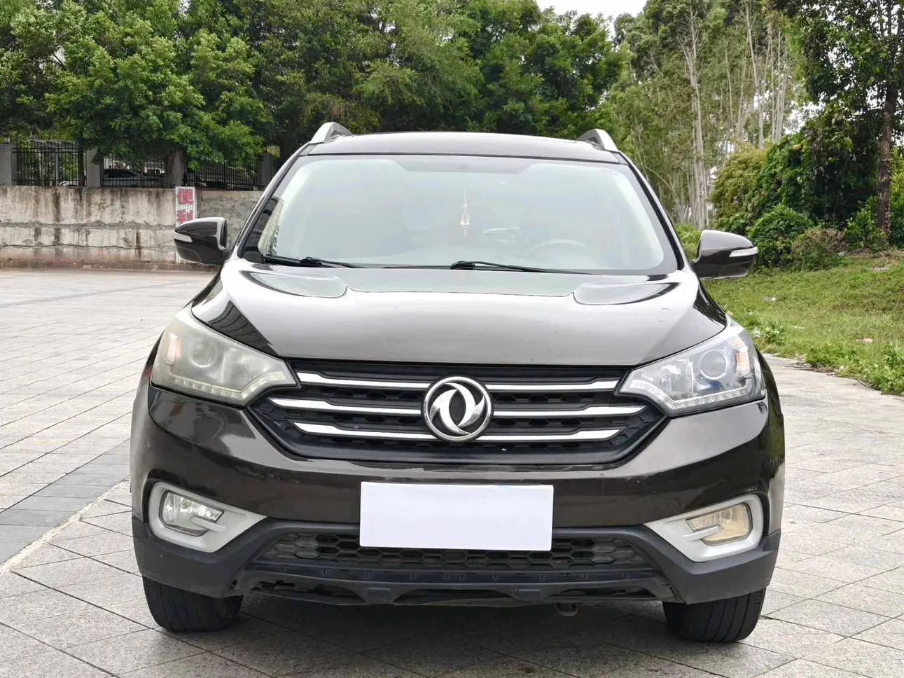 Dongfeng Fengshen AX7  из Китая