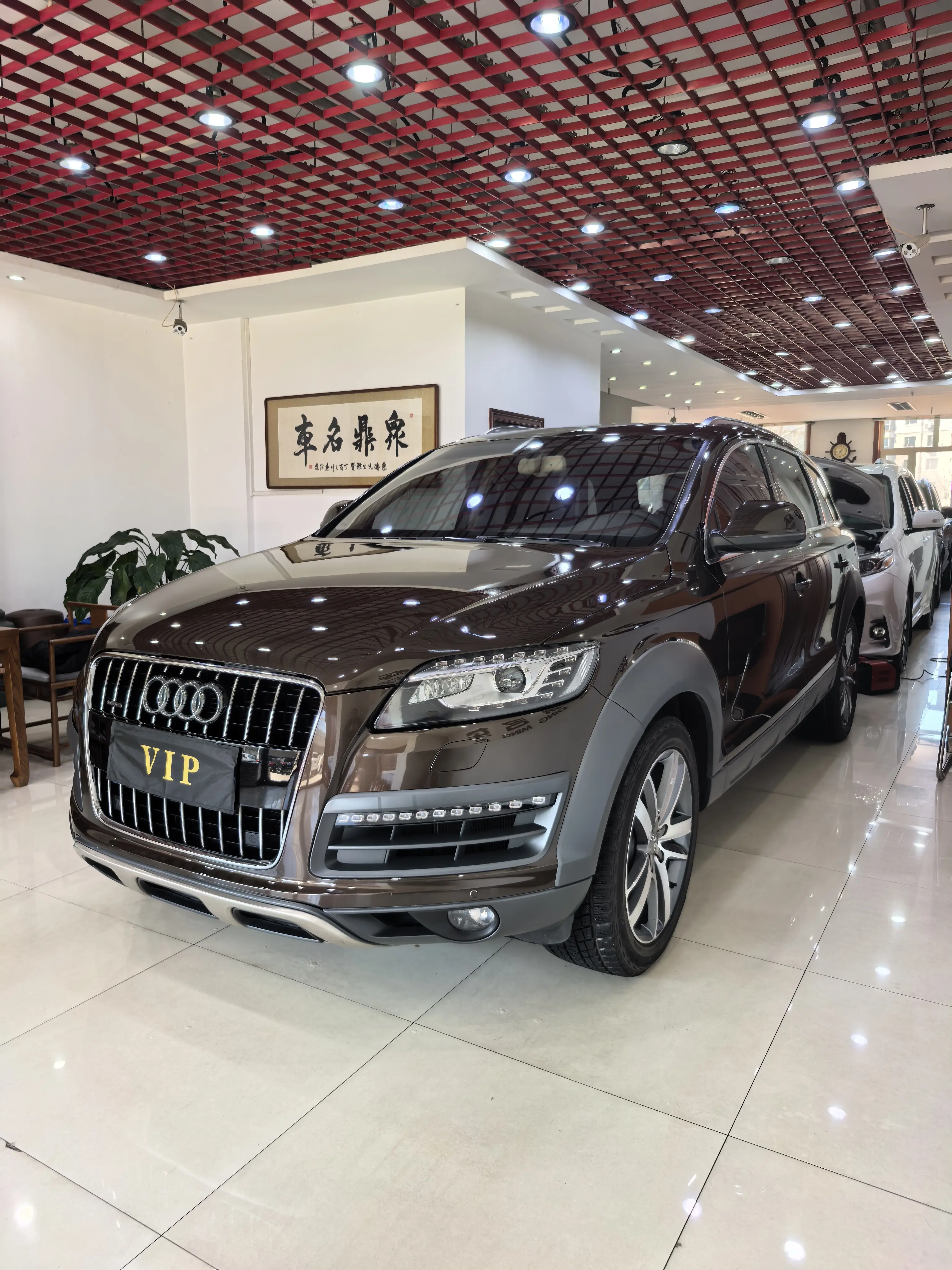 Audi Q7  из Китая