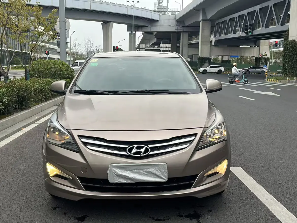 Hyundai Verna (Rena)  из Китая