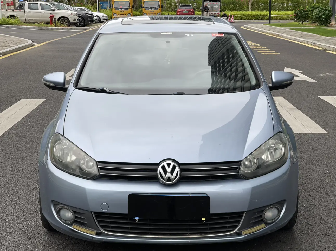 Volkswagen Golf  из Китая