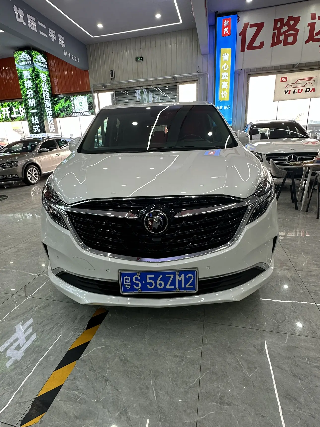 Buick GL8  из Китая