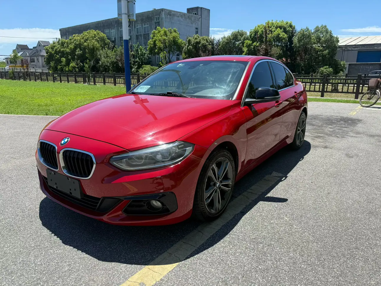 BMW 1 Series  из Китая