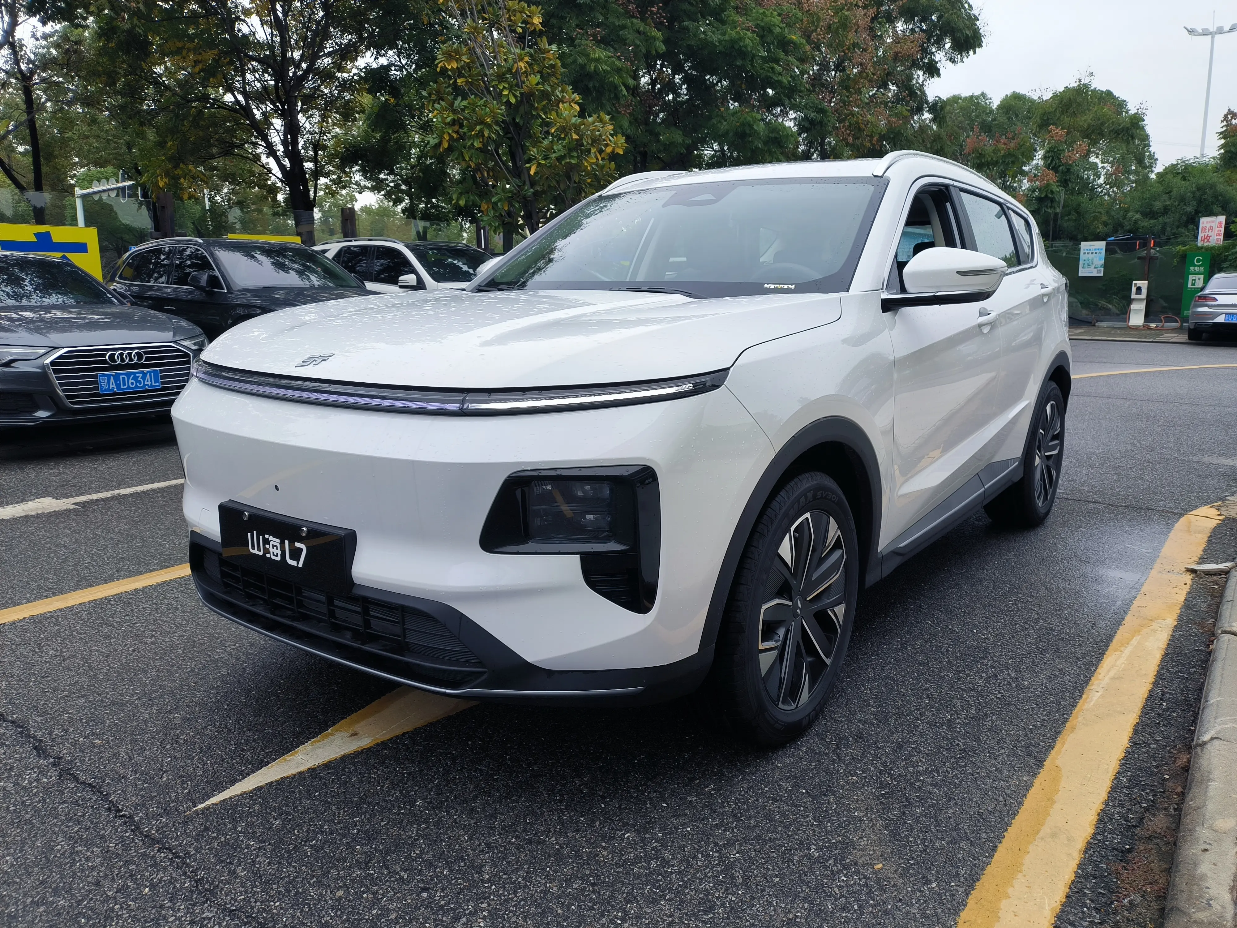 Jietu Shanhai JETOUR SHANHAI L7  из Китая