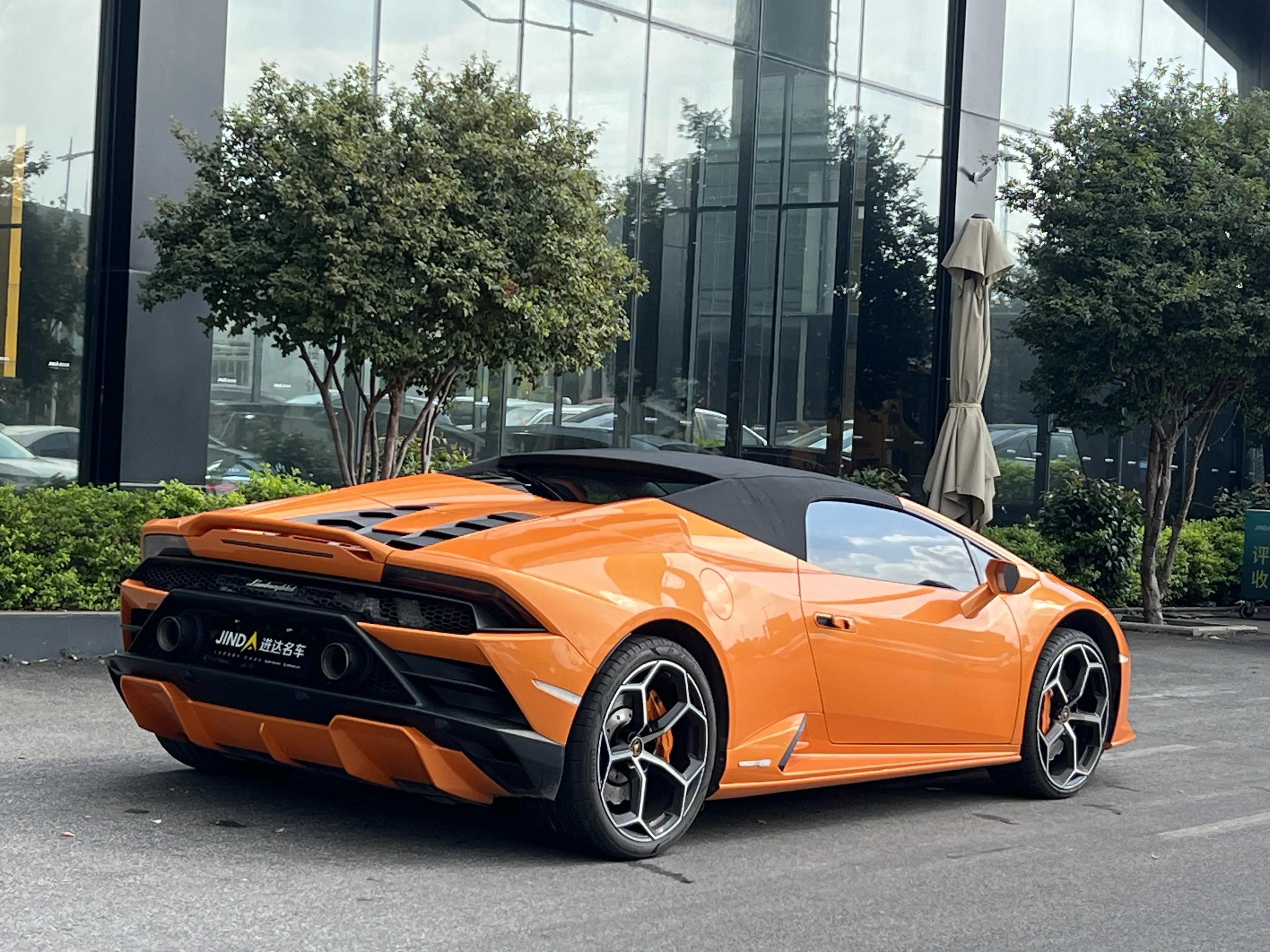 Lamborghini Huracán  из Китая