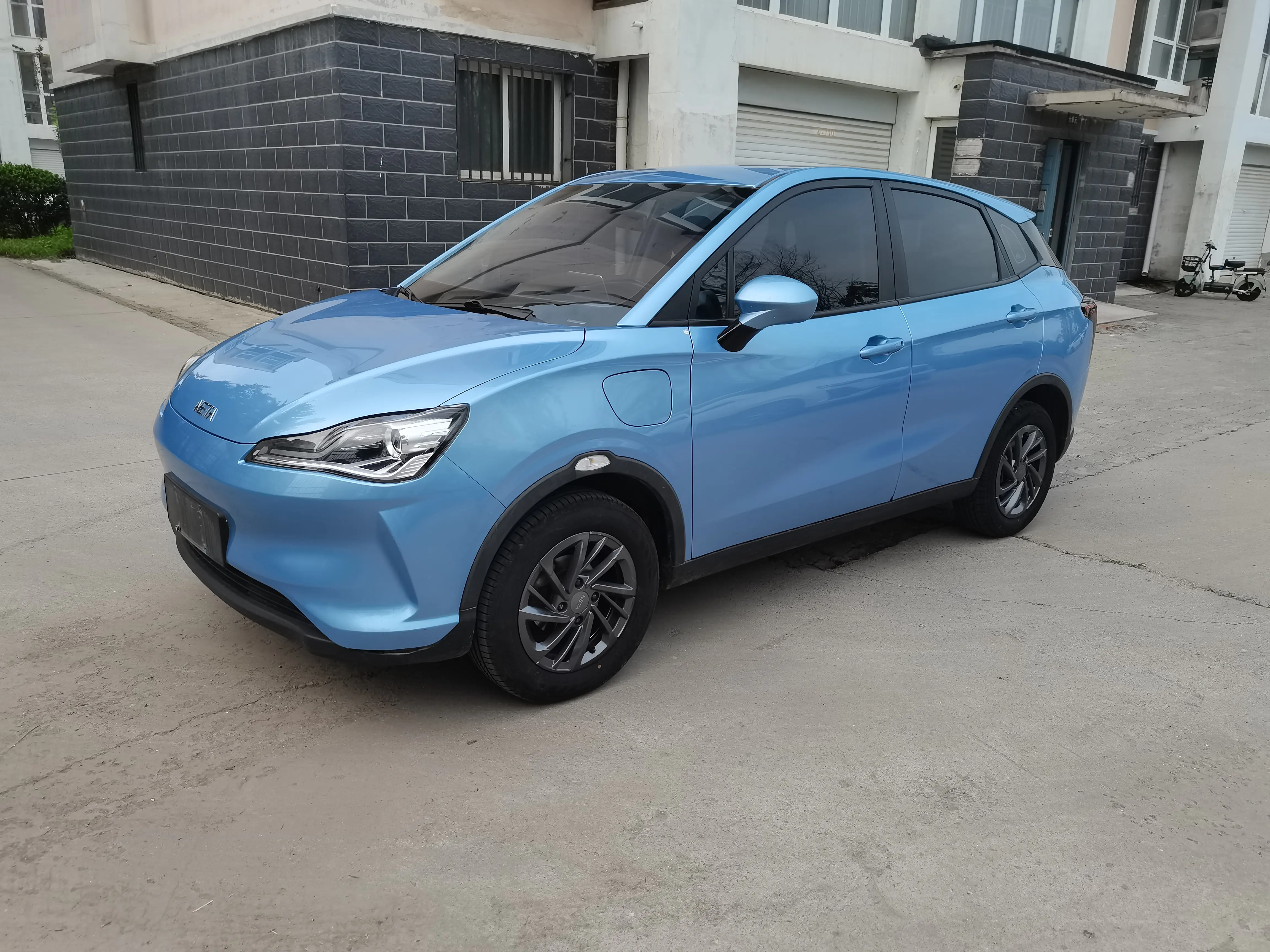 NETA Nezha V  из Китая