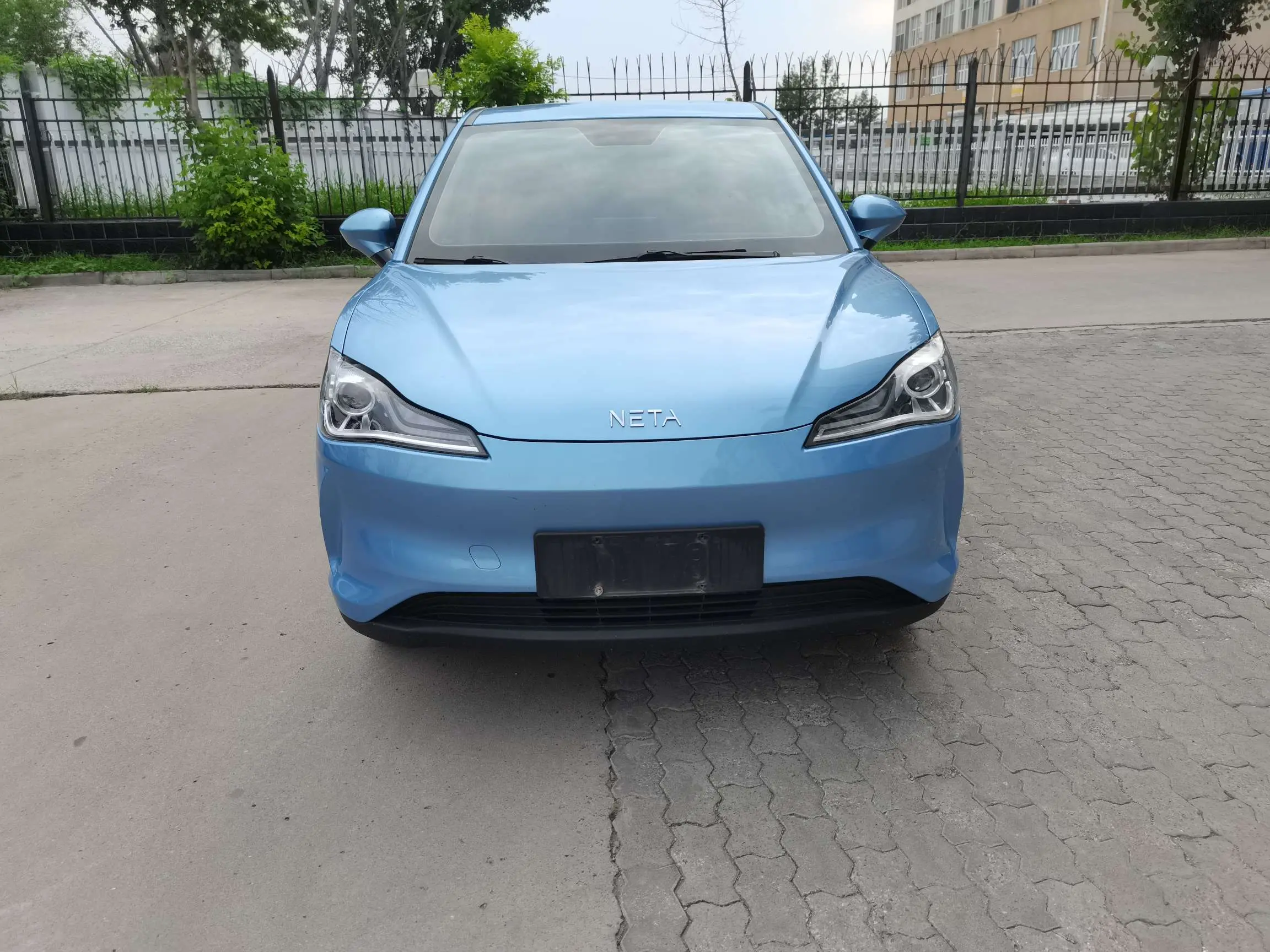 NETA Nezha V  из Китая