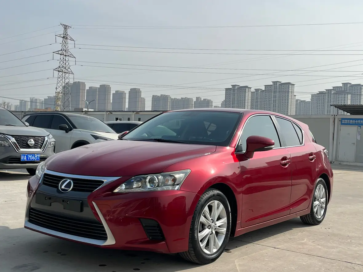 Lexus CT  из Китая
