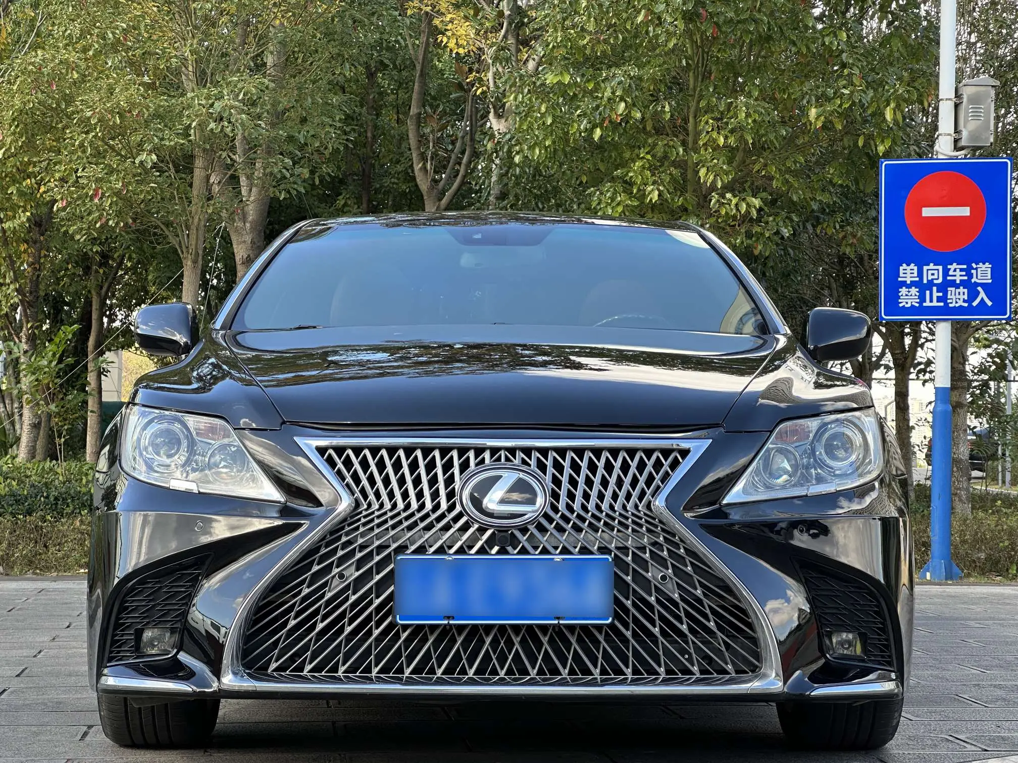 Lexus LS  из Китая