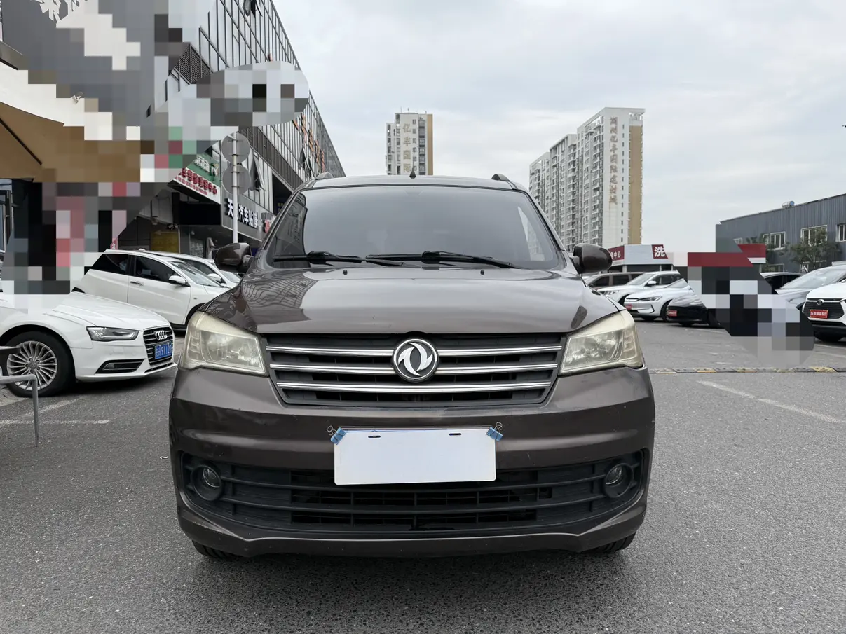 Dongfeng Fengon 330  из Китая