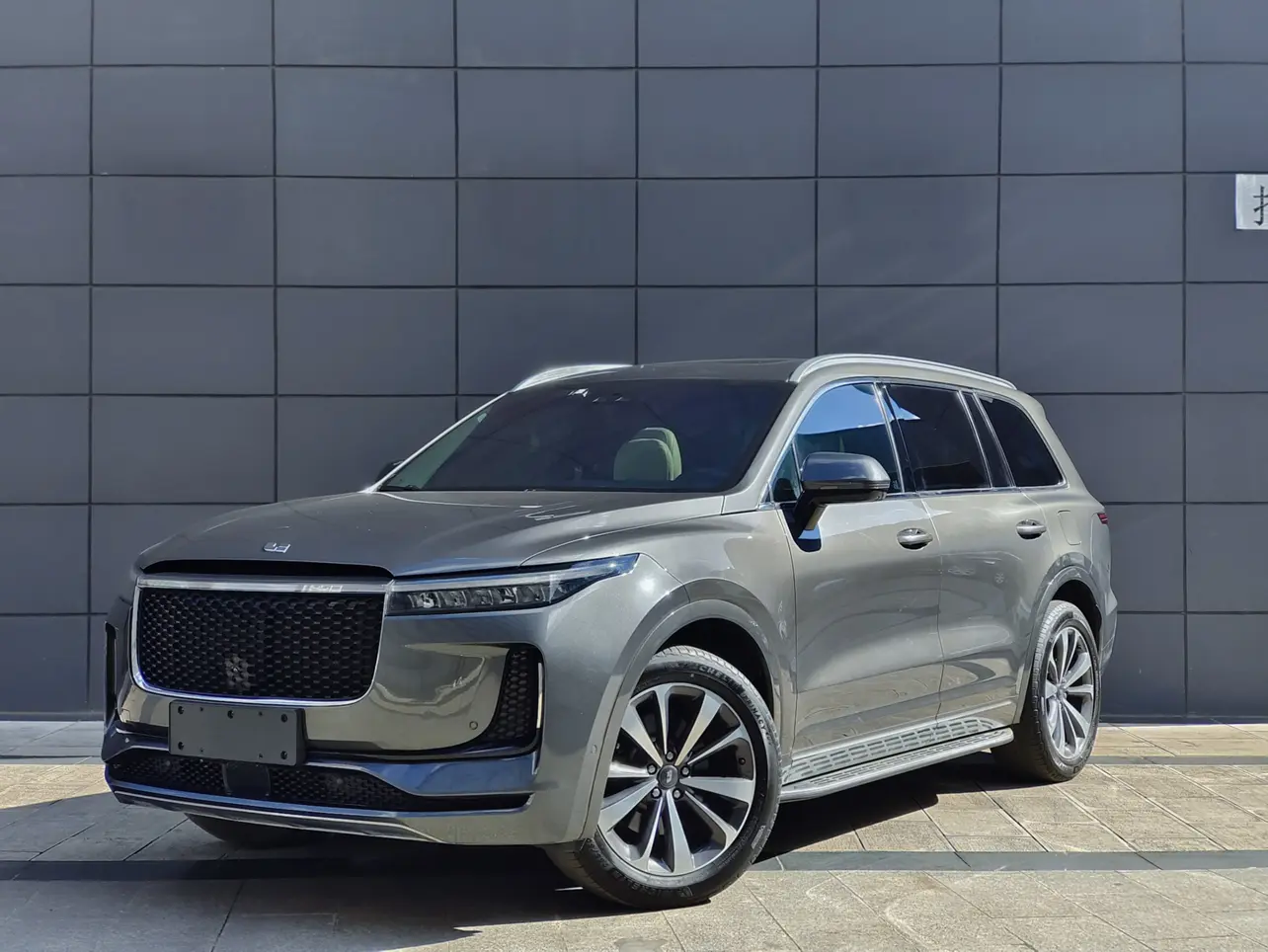 Li ONE (Ideal ONE)  из Китая