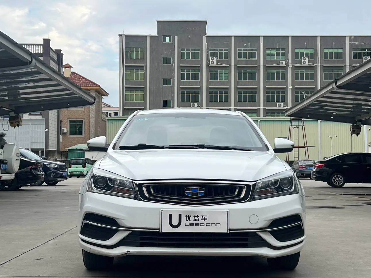Geely Emgrand  из Китая