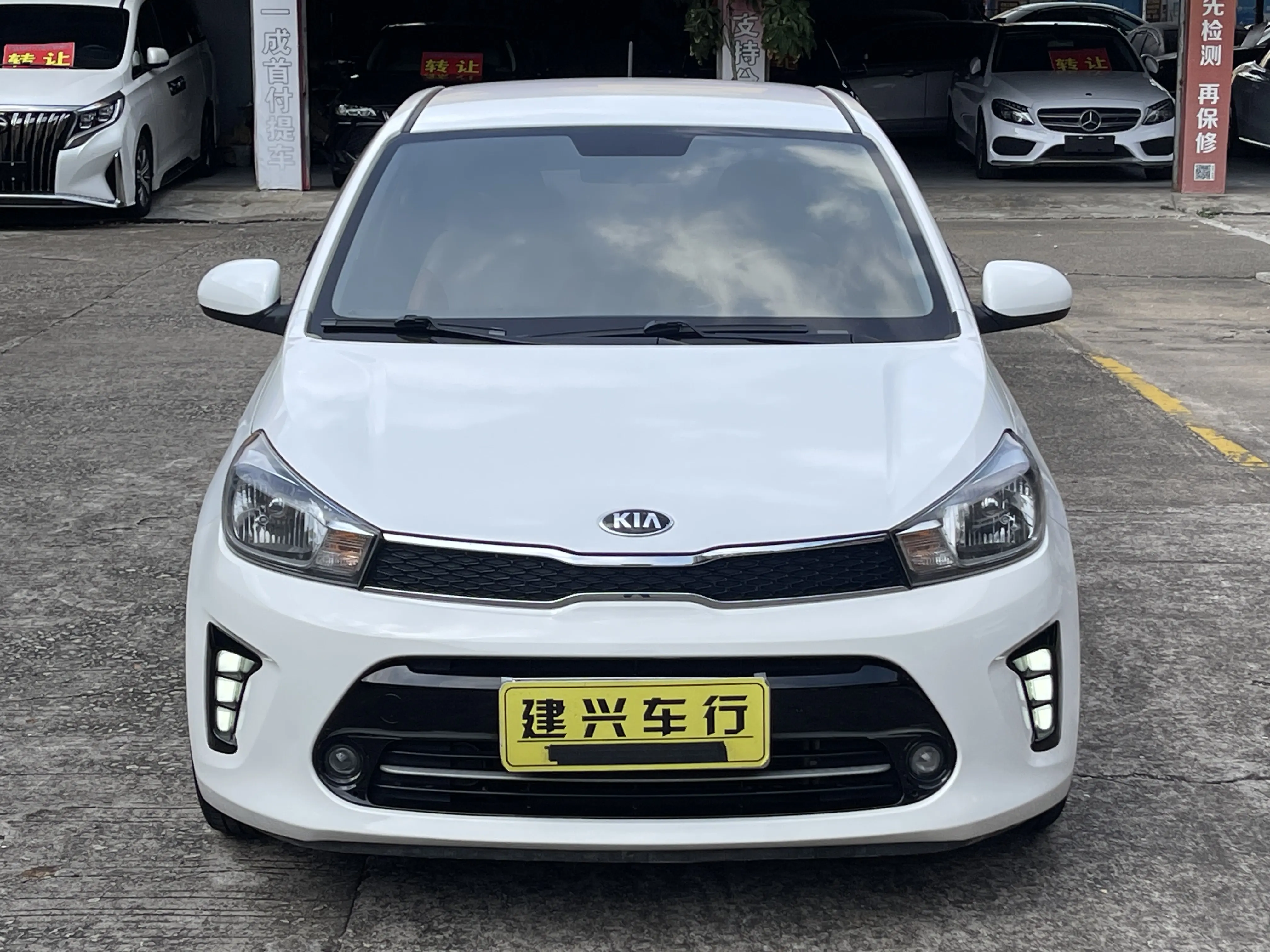 Kia Pegas (Huanchi)  из Китая