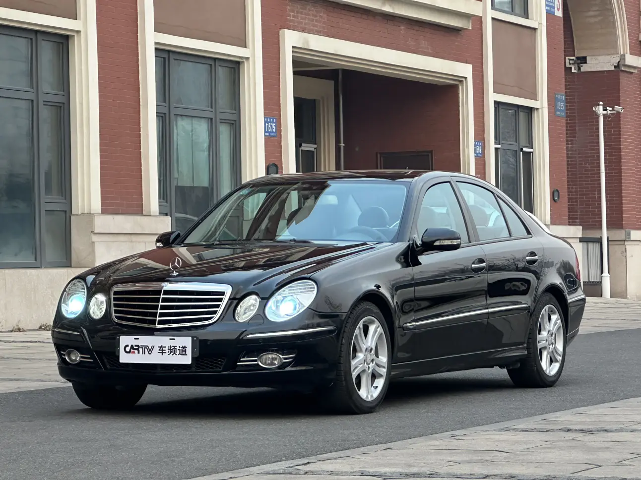 Mercedes-Benz E-Class  из Китая