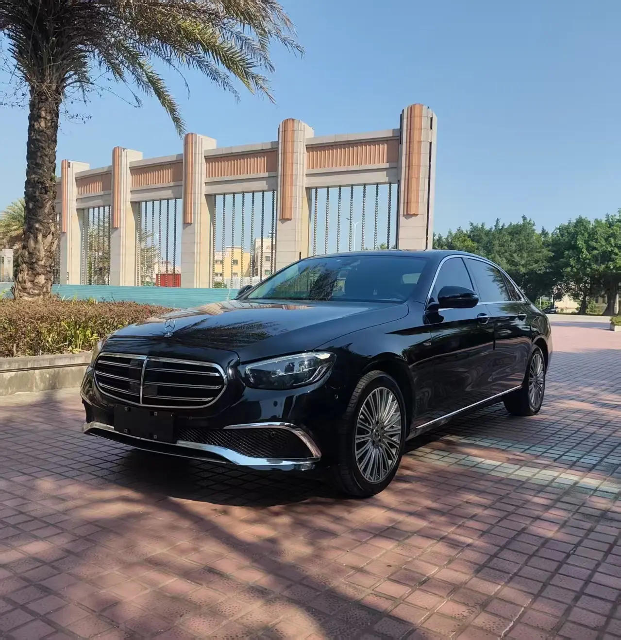 Mercedes-Benz E-Class  из Китая