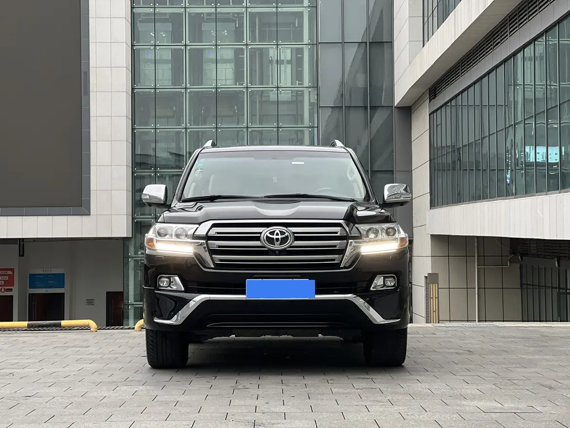 Toyota Land Cruiser (imported)  из Китая