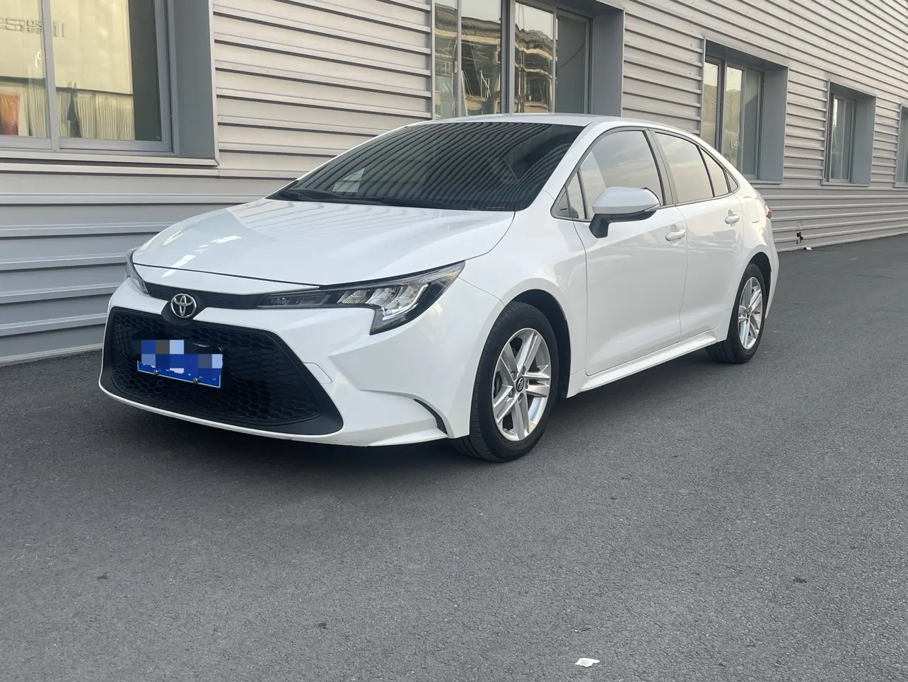 Toyota Levin (Lei Ling)  из Китая