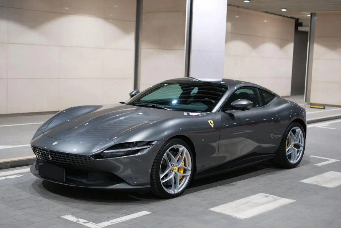 Ferrari Roma  из Китая