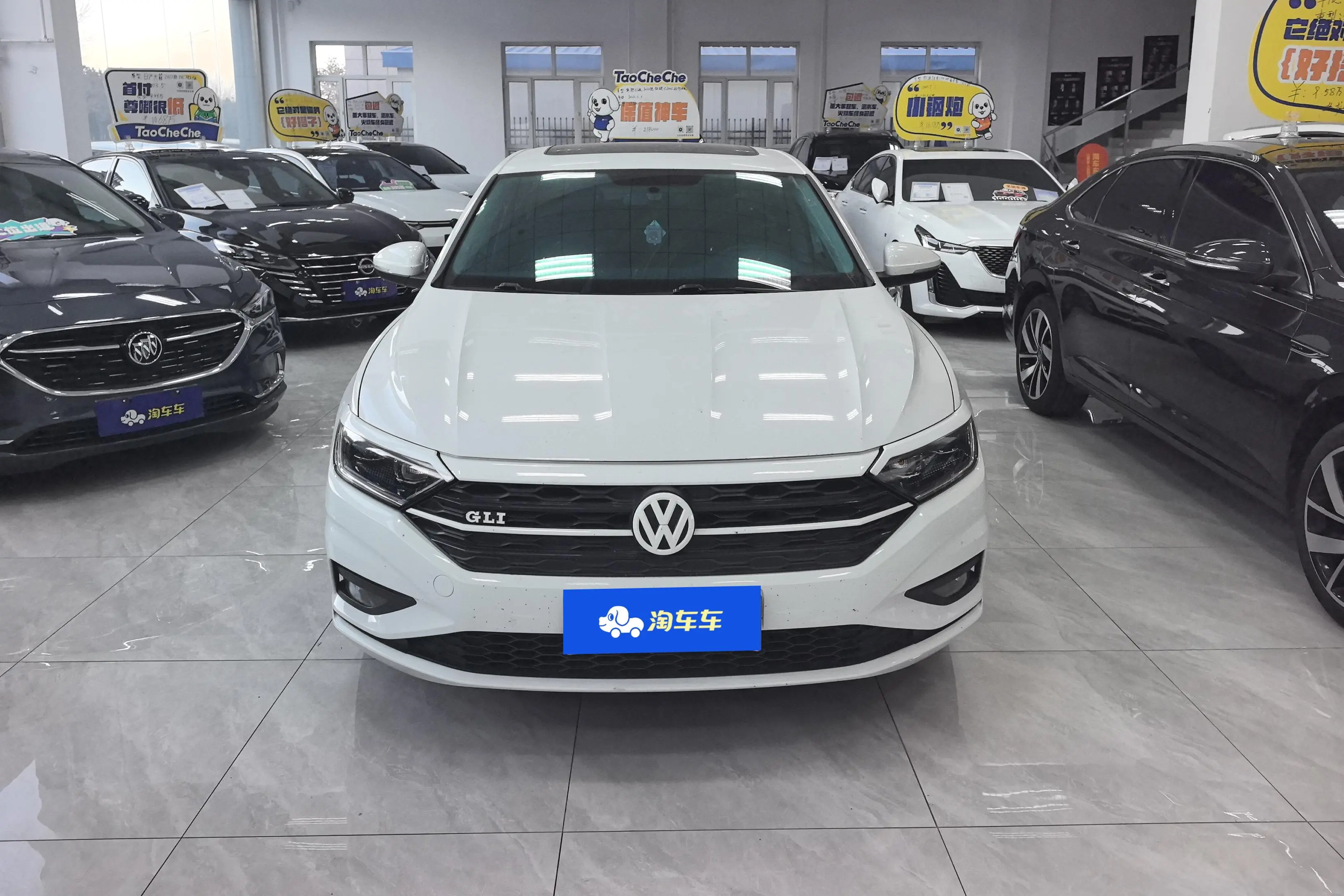 Volkswagen Sagitar  из Китая