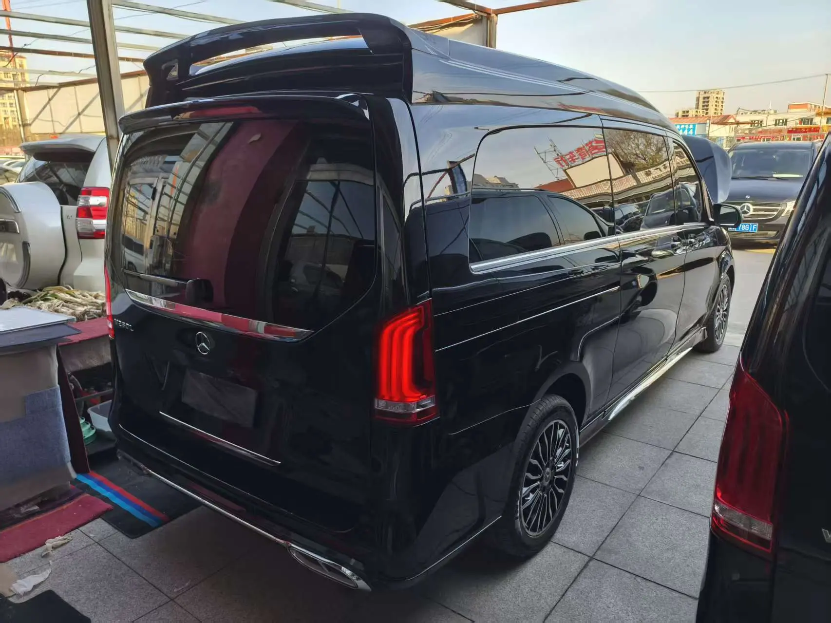 Mercedes-Benz Mercedes Benz V Class
