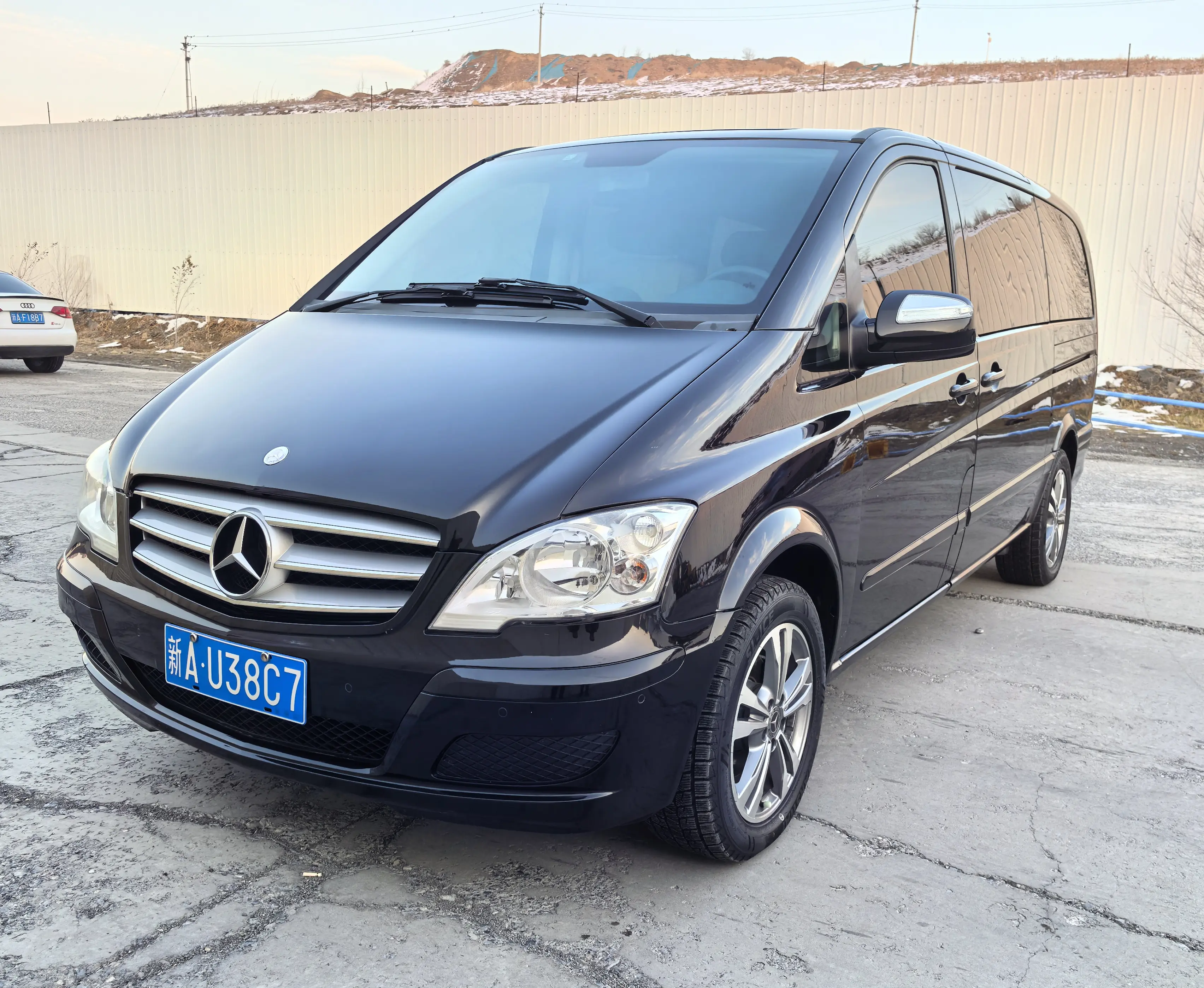 Mercedes-Benz Viano  из Китая