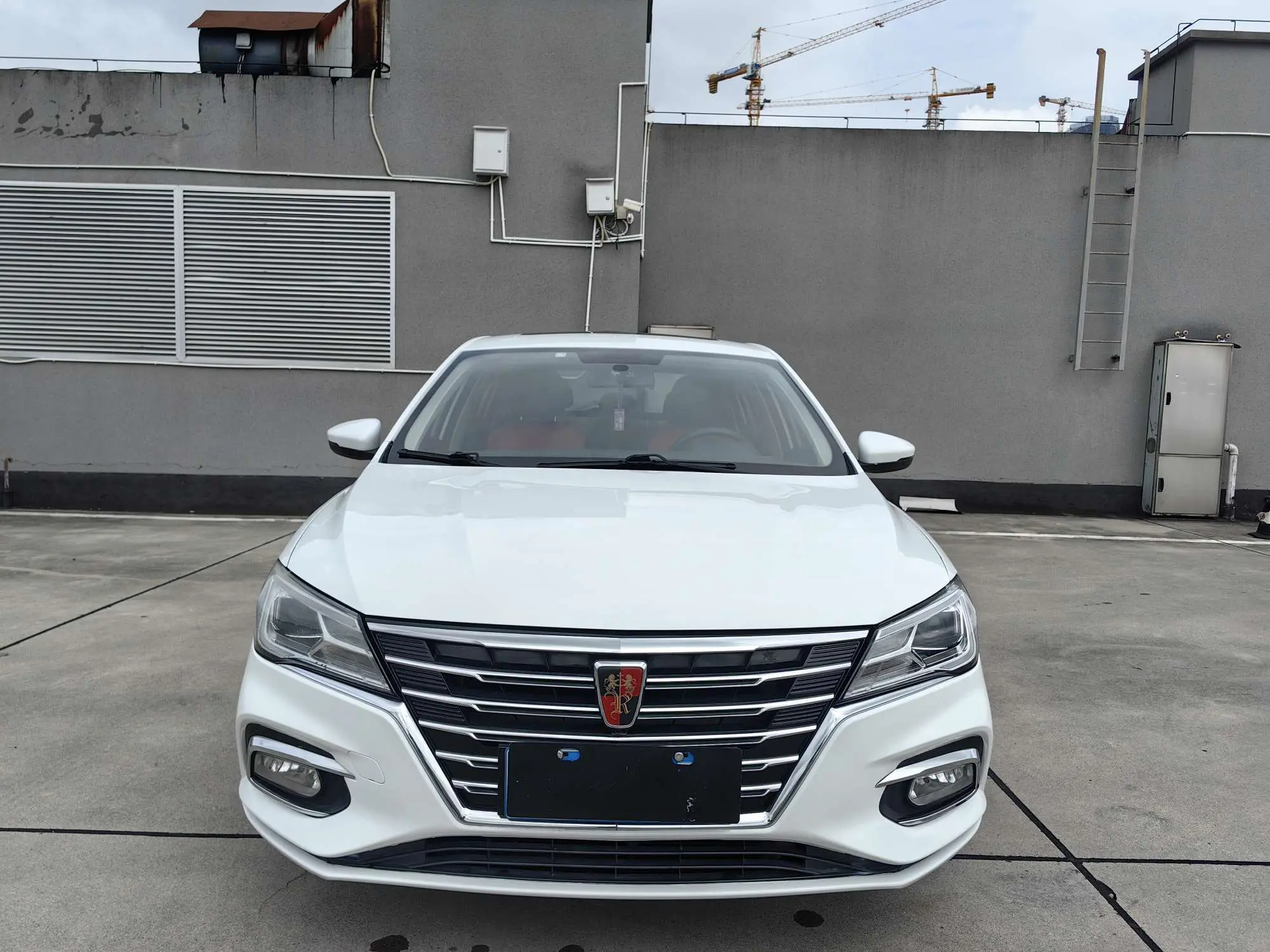 Roewe i5  из Китая