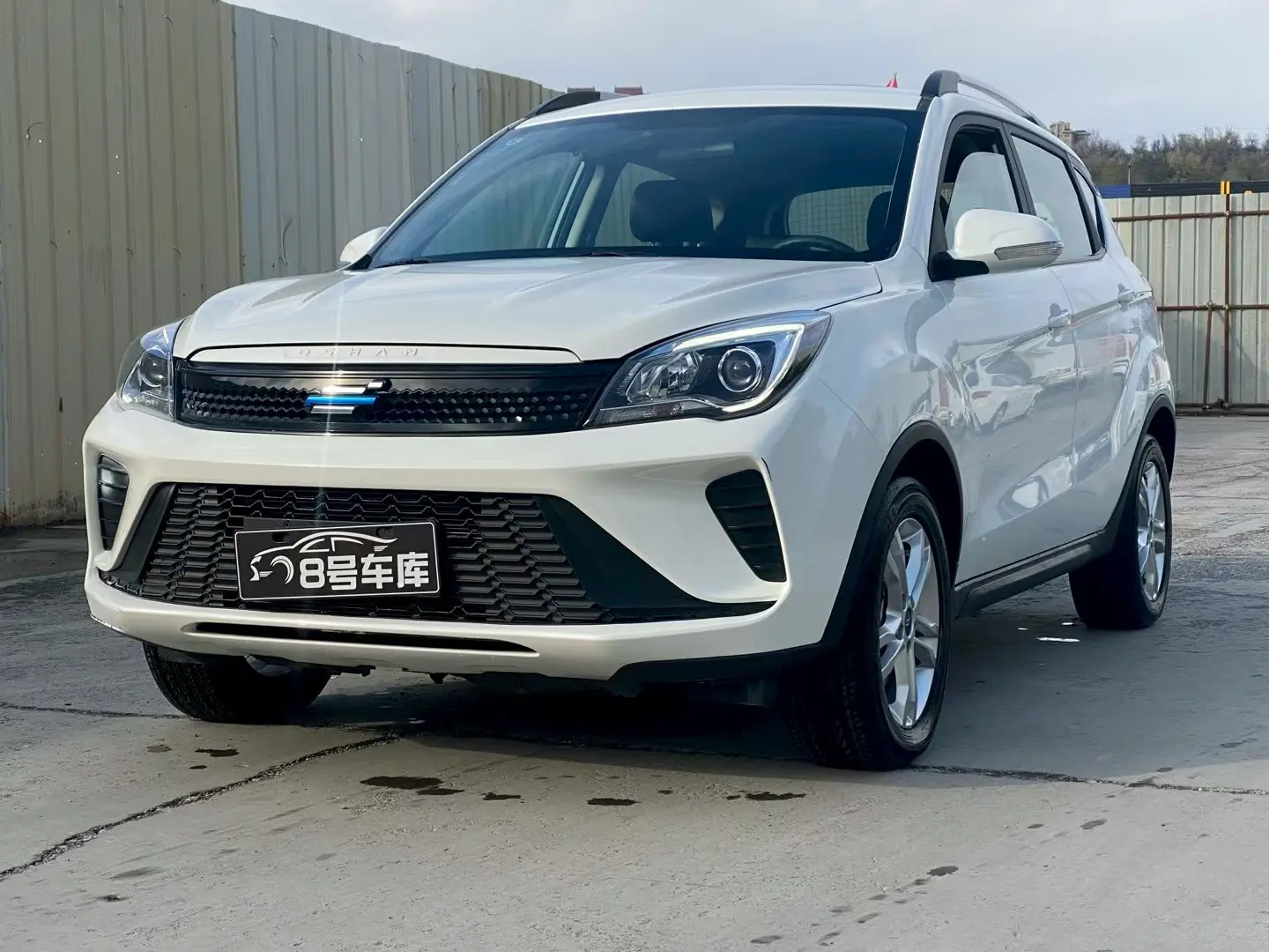 Oshan Changan Auchan Corsa 5  из Китая