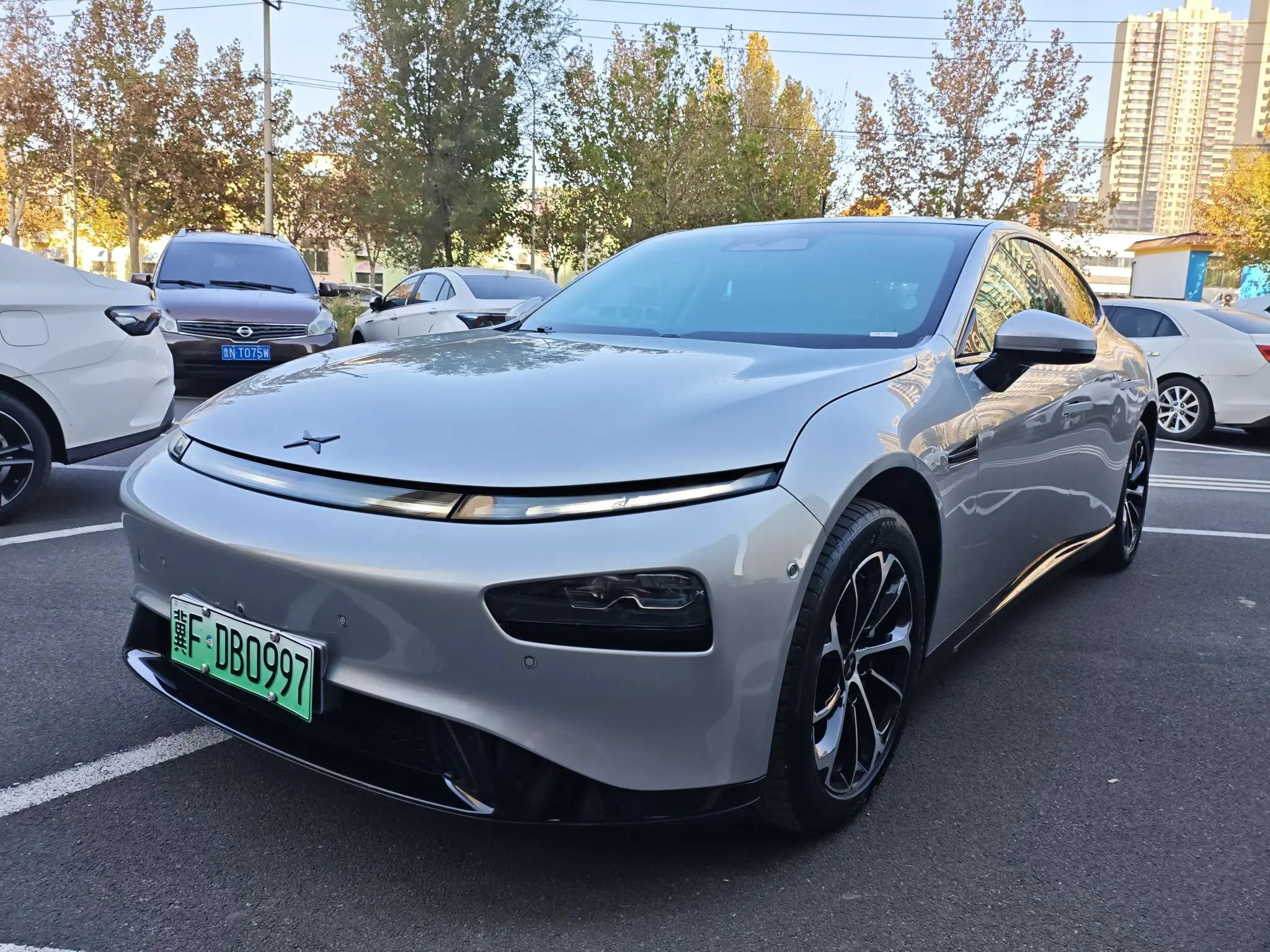 Xpeng P7  из Китая