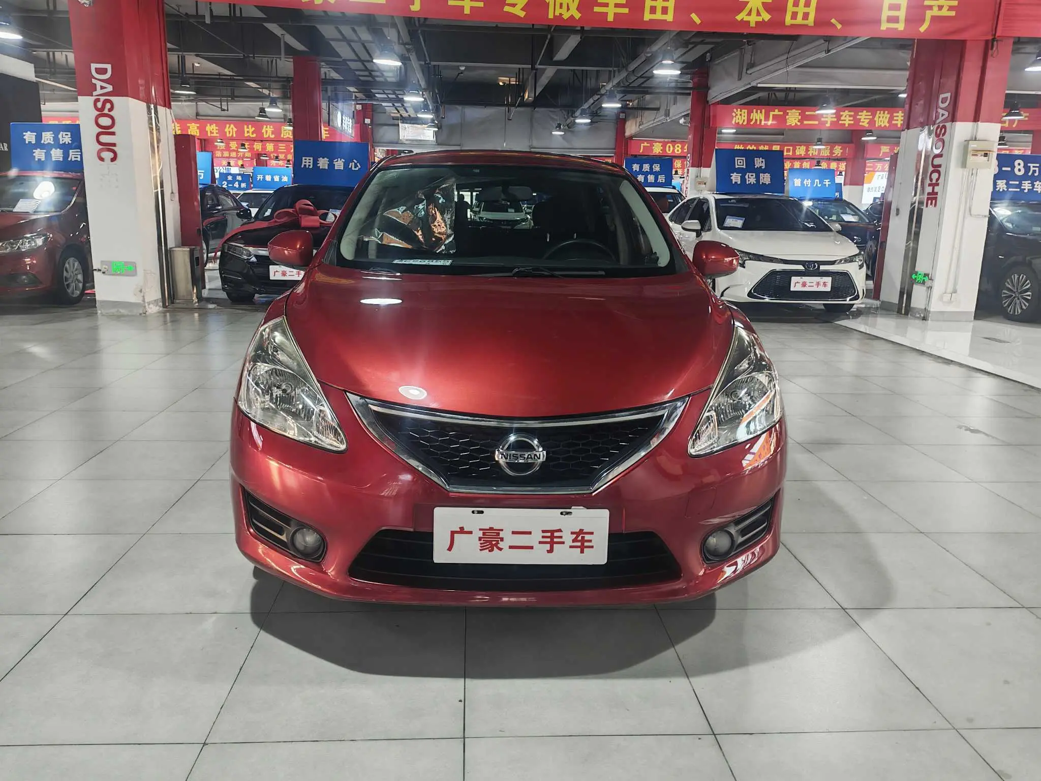 Nissan Tiida  из Китая